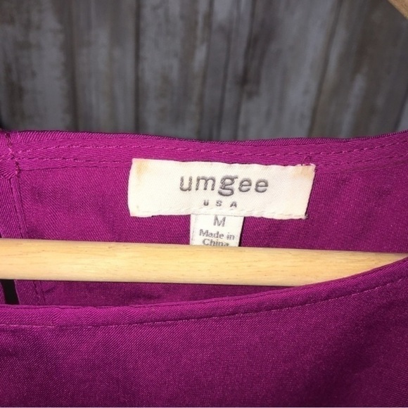 Umgee Magenta Ruffle Sleeve Blouse - Picture 4 of 4